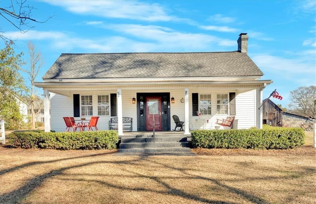 3 bedroom, 2 bathroom single family residence sold at 1 Grassdale Road, Cartersville, GA 30120