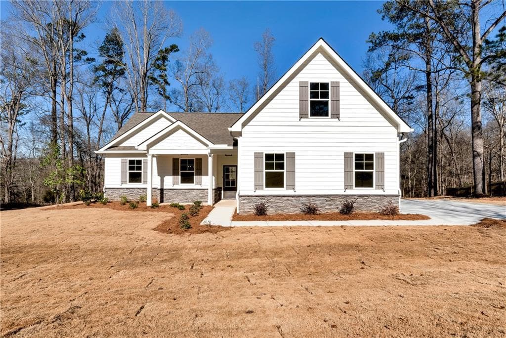 4 bedroom, 3 bathroom single family residence sold at 343 Edgefield Drive, Commerce, GA 30529