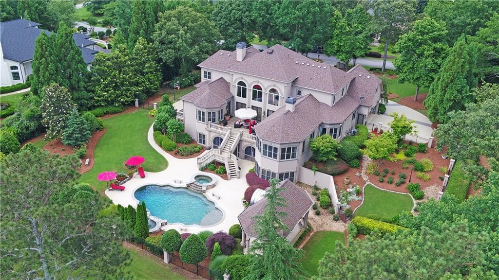 5 bedroom, 6 bathroom single family residence sold at 1905 Kathy Whitworth Drive, Braselton, GA 30517