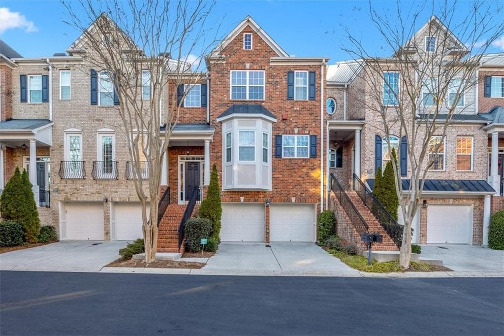 3 bedroom, 4 bathroom, 3,594 sq ft townhouse sold at 3105 Woodwalk Trace 9, Atlanta, GA 30339