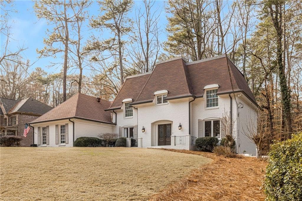 4 bedroom, 5 bathroom single family residence sold at 8120 Tynecastle Drive, Atlanta, GA 30350