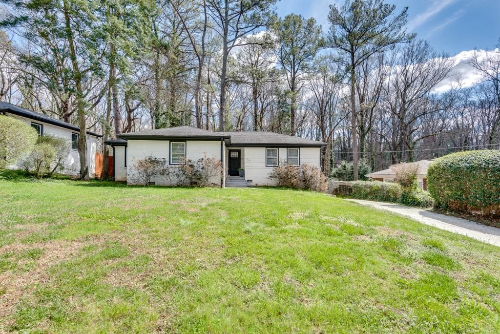 3 bedroom, 2 bathroom, 1,221 sq ft single family residence sold at 2740 Rollingwood Lane, Atlanta, GA 30316