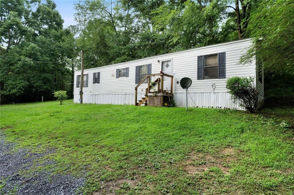 2 bedroom, 1 bathroom single family residence sold at 271 Sequoyah Circle, Calhoun, GA 30701