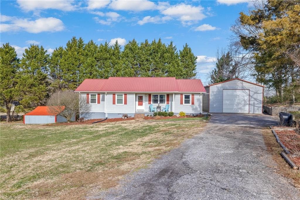 873 Mcneal Road, Hoschton, GA 30548 — most recent listing photo