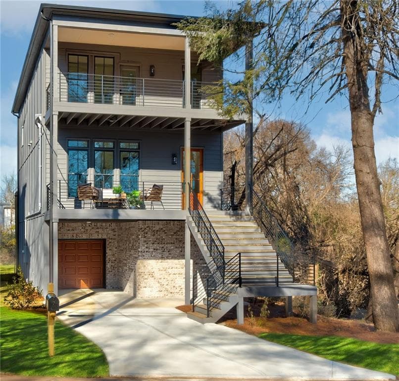 5 bedroom, 3 bathroom, 2,610 sq ft single family residence sold at 1101 Church Street, Atlanta, GA 30318