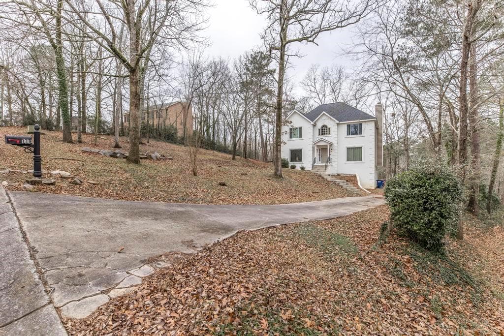 4 bedroom, 4 bathroom single family residence sold at 119 Huntington Place, Macon, GA 31210