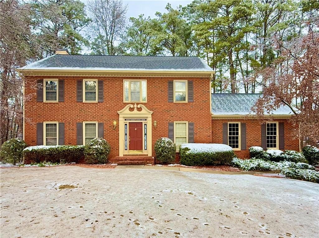 4 bedroom, 3 bathroom single family residence sold at 215 Heirloom Court, Alpharetta, GA 30022