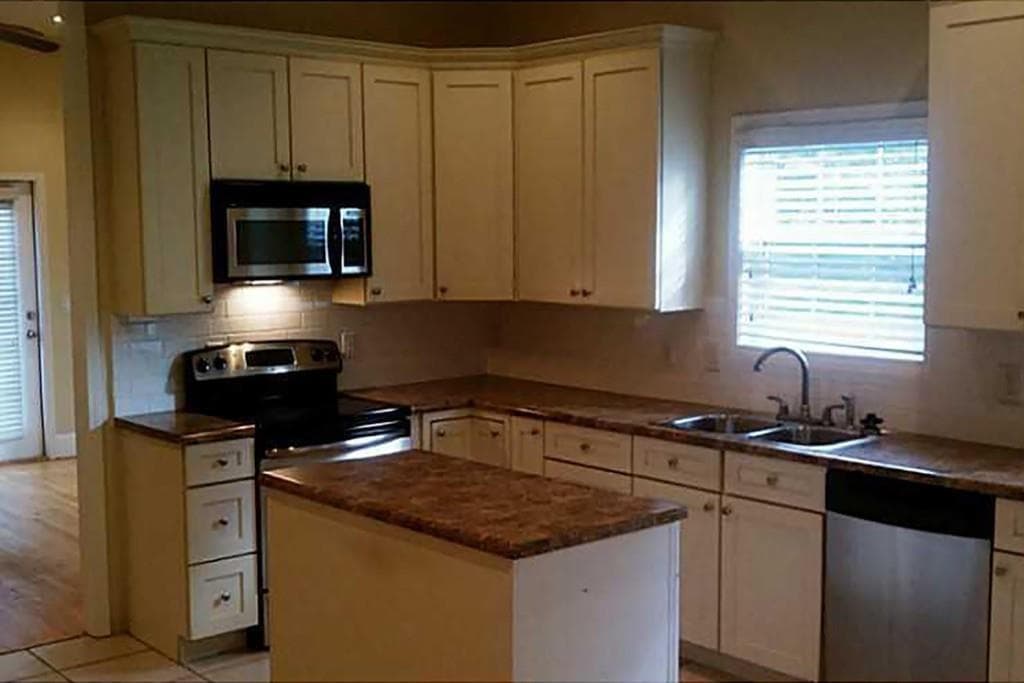 4 bedroom, 3 bathroom, 3,024 sq ft single family residence for rent at 1510 Roberts Drive, Mableton, GA 30126 for $2,750 a month — photo 7