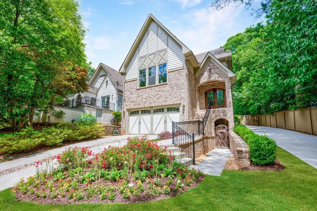 5 bedroom, 5 bathroom, 4,625 sq ft single family residence sold at 1393 Lanier Place, Atlanta, GA 30306