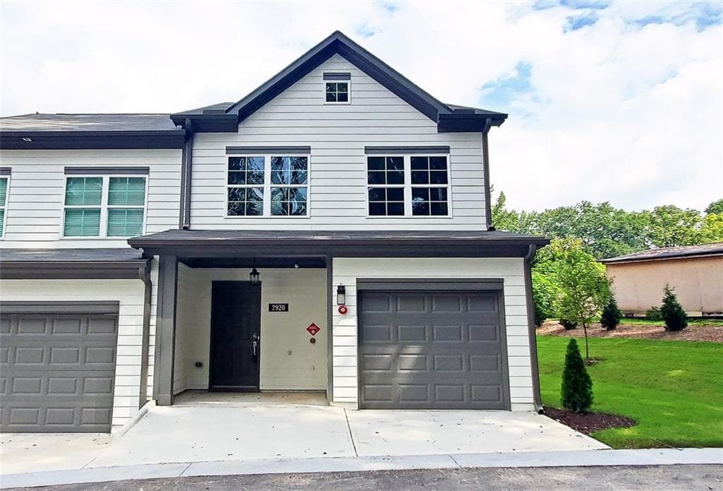 3 bedroom, 3 bathroom, 1,535 sq ft townhouse sold at 2920 ILIR Manor, Atlanta, GA 30318