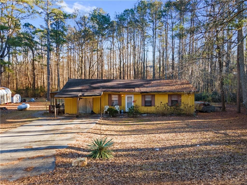 3 bedroom, 1 bathroom, 1,352 sq ft single family residence sold at 24 Mcclure Road, Temple, GA 30179