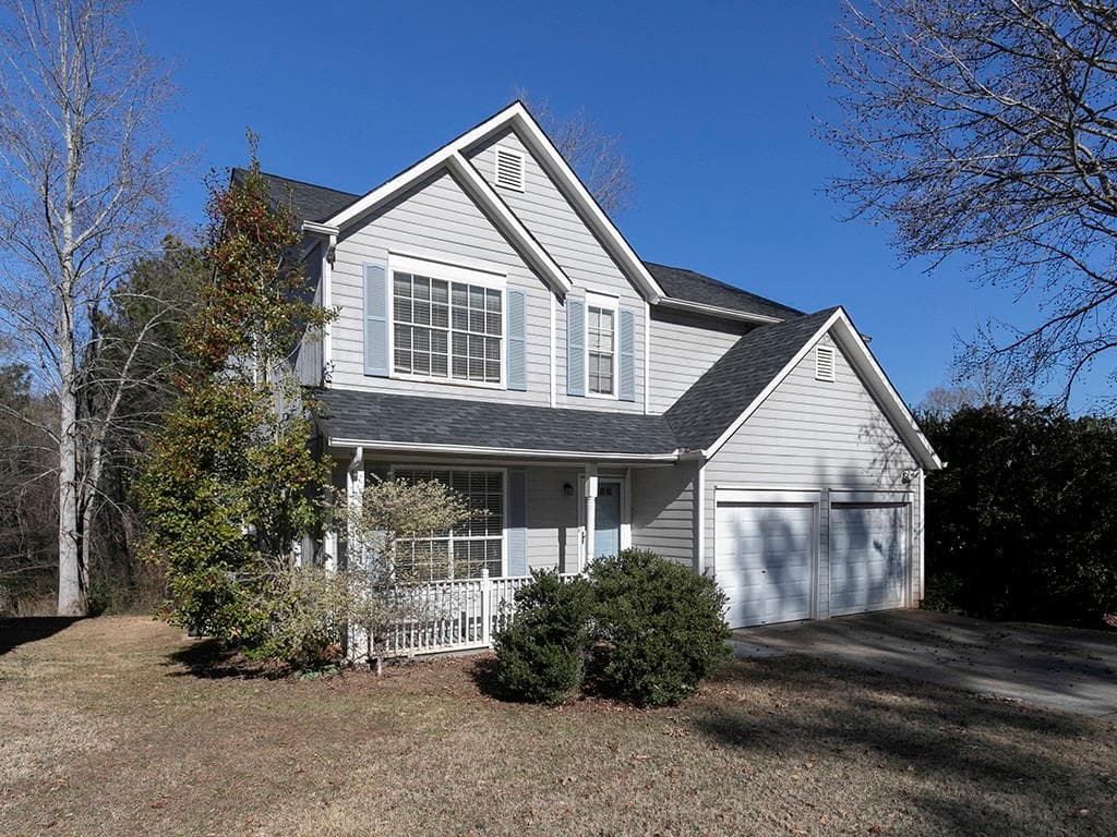 3 bedroom, 3 bathroom, 2,182 sq ft single family residence sold at 826 Shore Drive, Lithonia, GA 30058