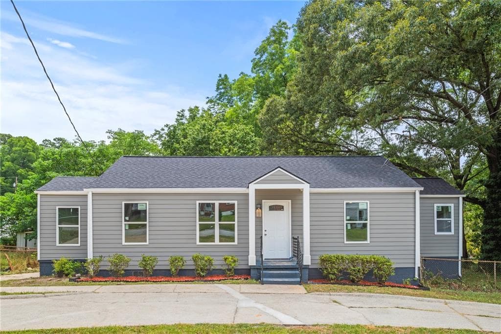 3 bedroom, 2 bathroom single family residence sold at 819 Norwood Road, Atlanta, GA 30315
