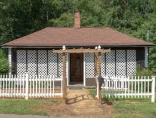 2 bedroom, 1 bathroom single family residence sold at 116 Pine Avenue, Commerce, GA 30529