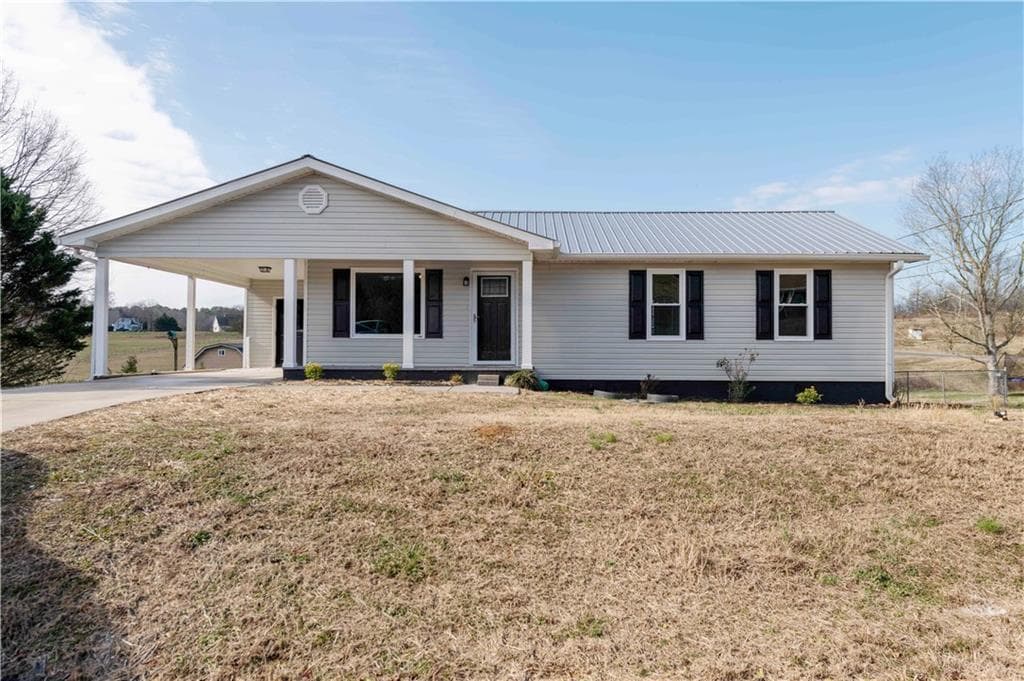 3 bedroom, 1 bathroom single family residence sold at 1715 Cash Road, Calhoun, GA 30701