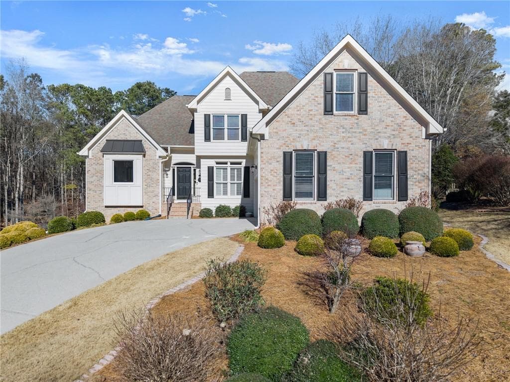 4 bedroom, 4 bathroom single family residence sold at 2815 Windrush Drive, Buford, GA 30518