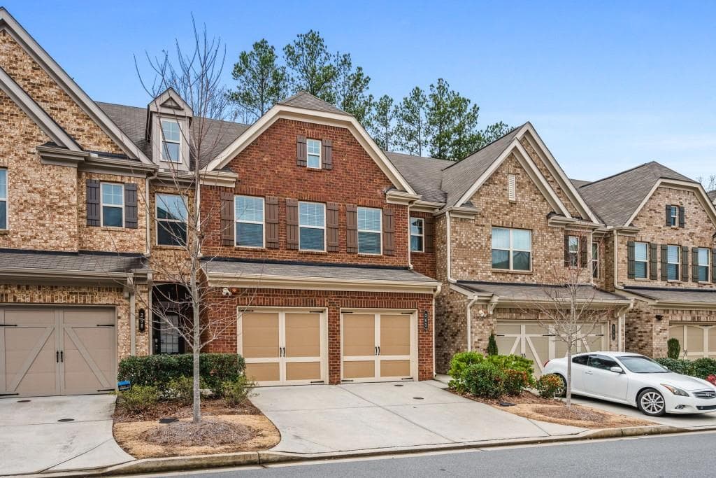4 bedroom, 4 bathroom townhouse sold at 262 Senna Street, Marietta, GA 30064
