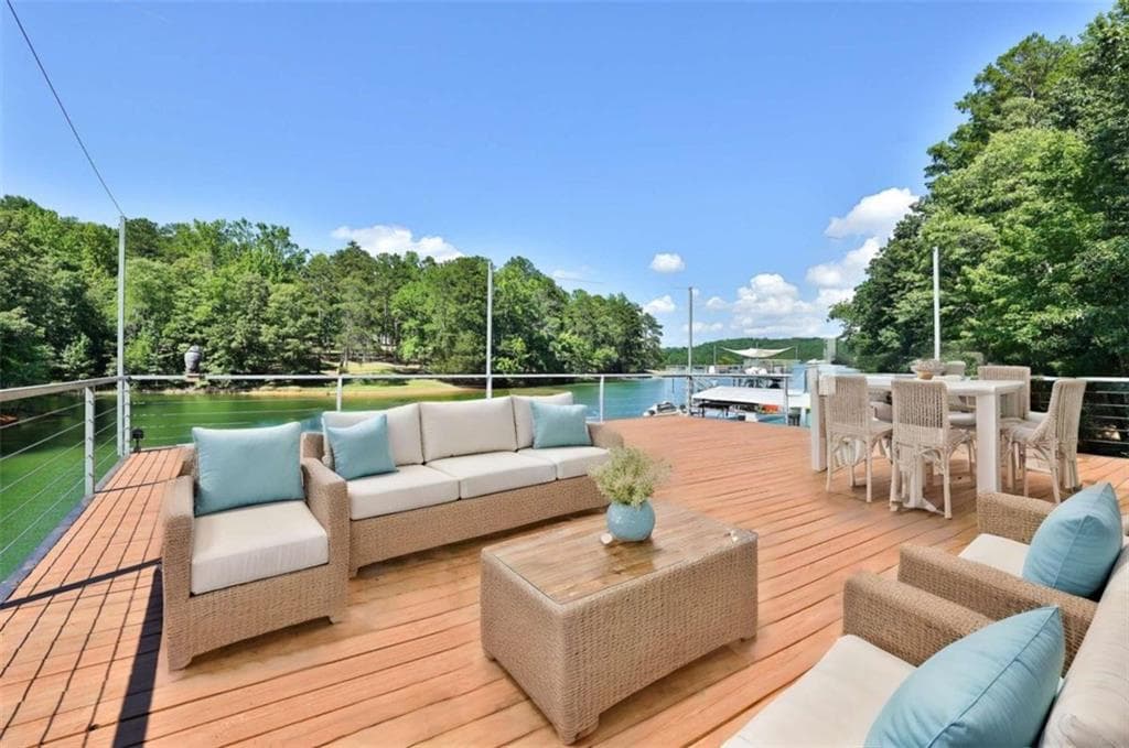 8865 Knoll Dr Extension, Gainesville, GA 30506 — most recent listing photo