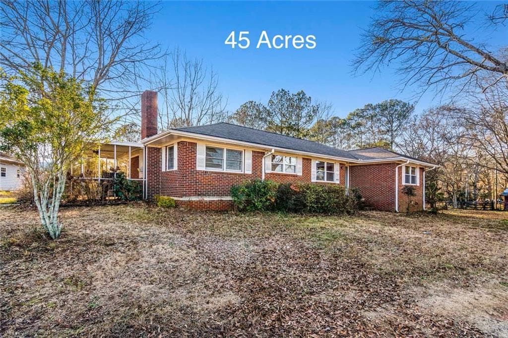 3 bedroom, 2 bathroom single family residence sold at 1921 W Hightower Trail, Conyers, GA 30012