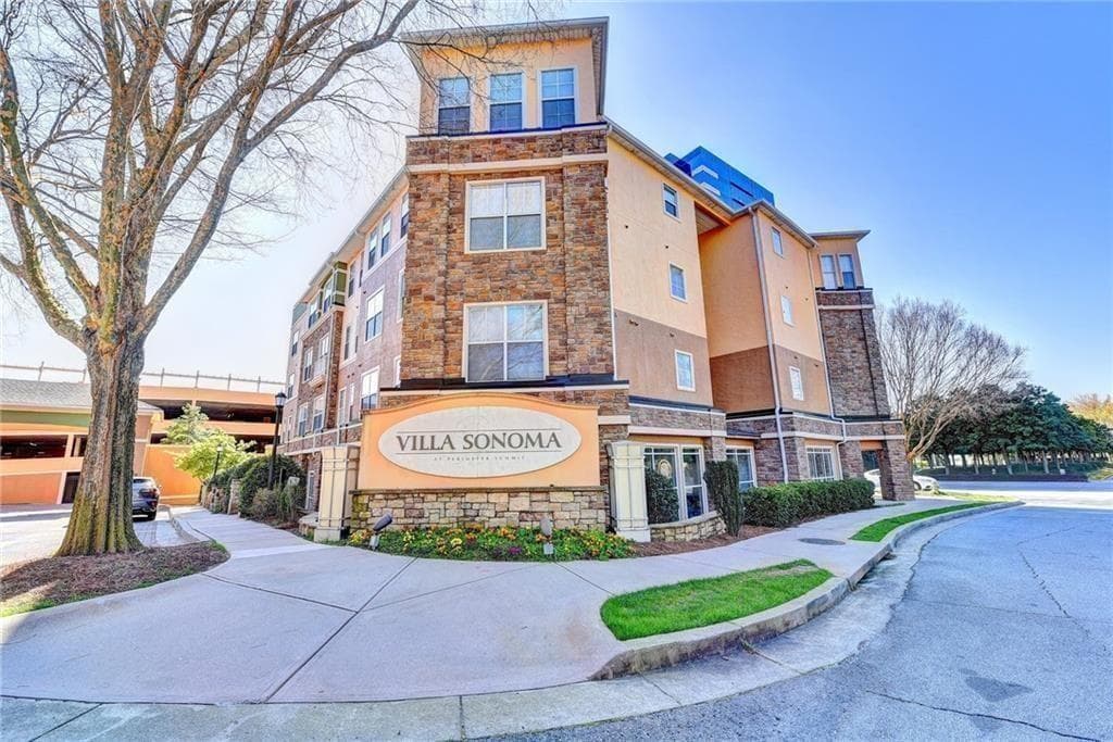 1 bedroom, 1 bathroom condominium sold at 10 Perimeter Summit Boulevard 1402, Brookhaven, GA 30319