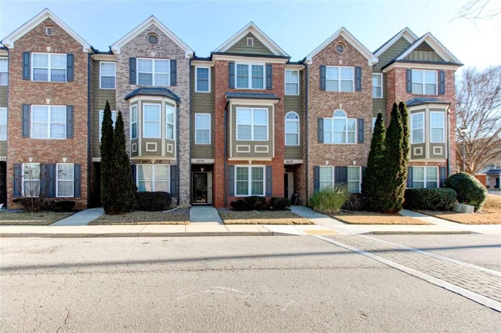 6033 Bayrose Circle 33A, East Point, GA 30344 — most recent listing photo