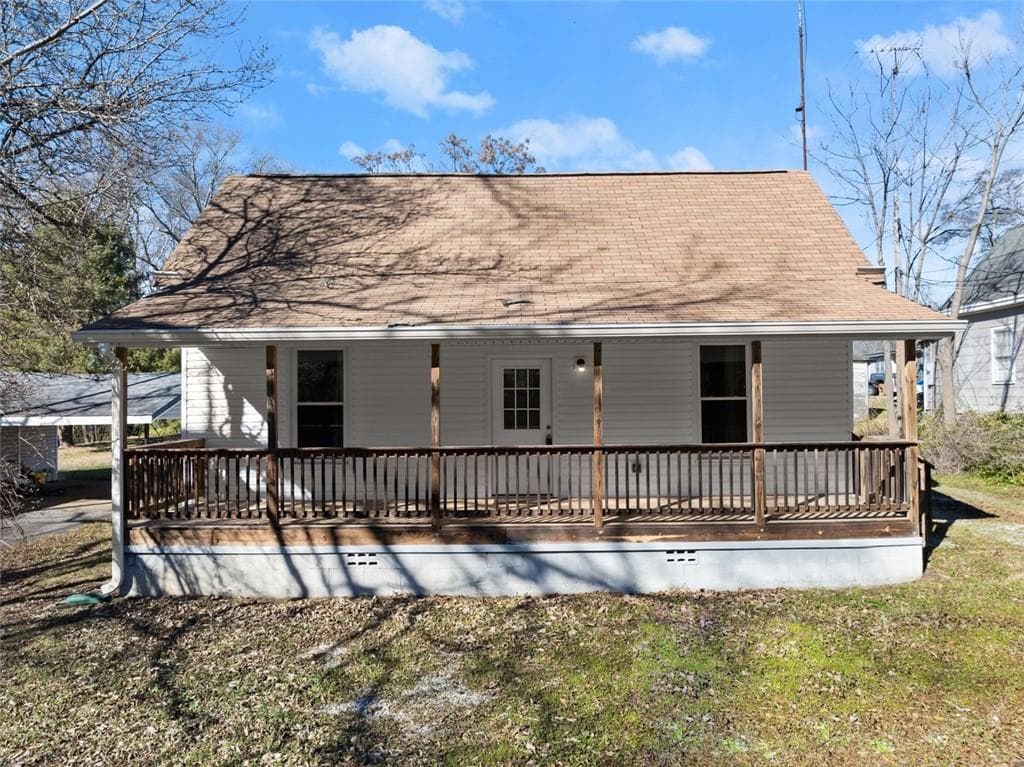 2 bedroom, 1 bathroom single family residence sold at 337 STATE Street, Commerce, GA 30529