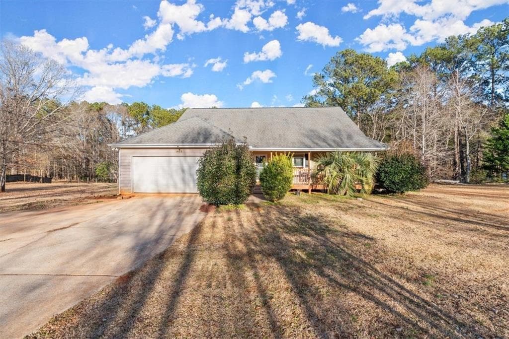 3 bedroom, 2 bathroom single family residence sold at 1489 New Hope Road, Locust Grove, GA 30248