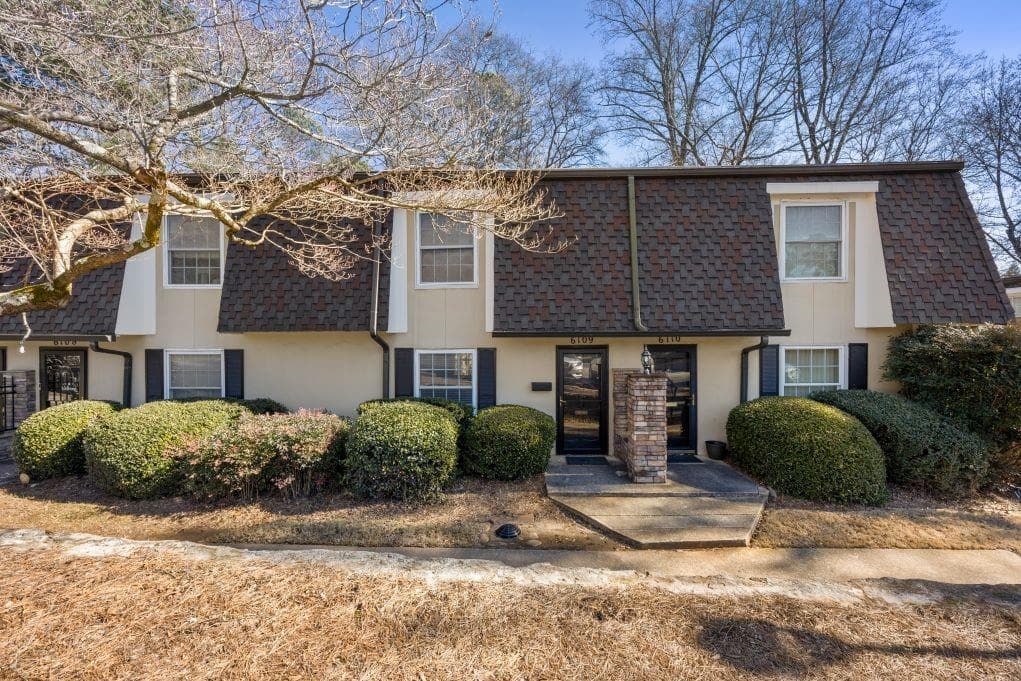 6109 Park Ave, Sandy Springs, GA 30342 — most recent listing photo