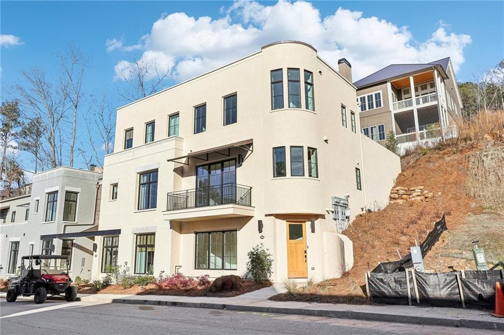 2 bedroom, 3 bathroom townhouse sold at 10861 Serenbe Lane, Chattahoochee Hills, GA 30268