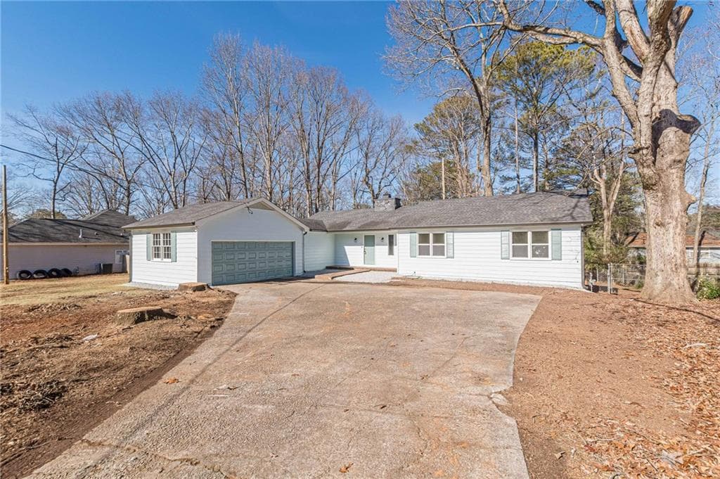 3 bedroom, 2 bathroom single family residence sold at 1990 Old Concord Drive, Covington, GA 30016