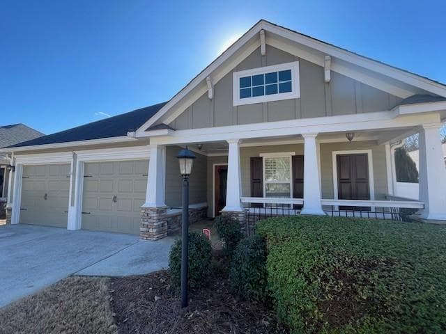 3 bedroom, 3 bathroom, 2,477 sq ft single family residence sold at 197 SHOAL CREEK Way, Dallas, GA 30132