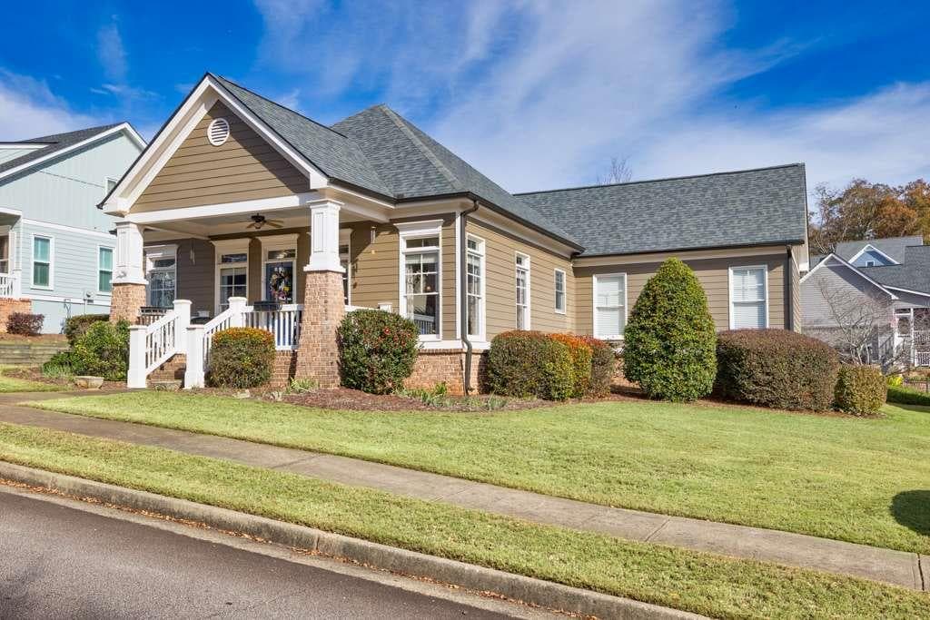 93 Chestnut Chase, Hoschton, GA 30548 — most recent listing photo