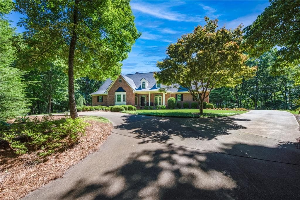 4 bedroom, 4 bathroom single family residence sold at 263 E Boling Road, Jasper, GA 30143