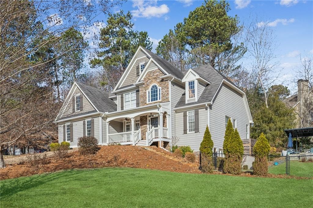 5 bedroom, 3 bathroom, 2,499 sq ft single family residence sold at 8135 Willow Point, Gainesville, GA 30506