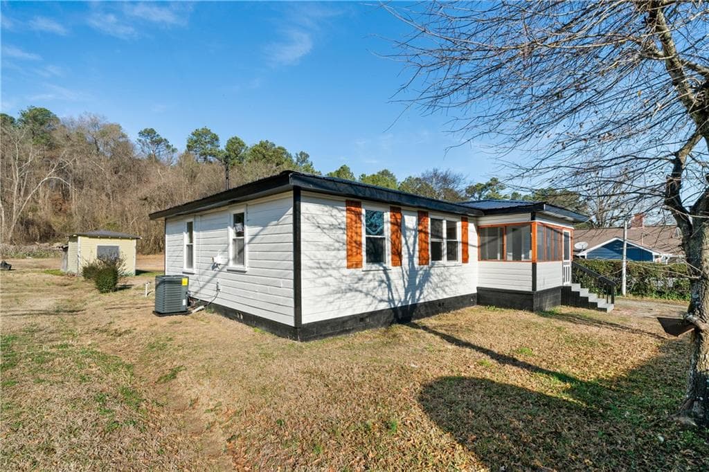 3 bedroom, 1 bathroom single family residence sold at 1318 Cave Spring Road, Rome, GA 30161