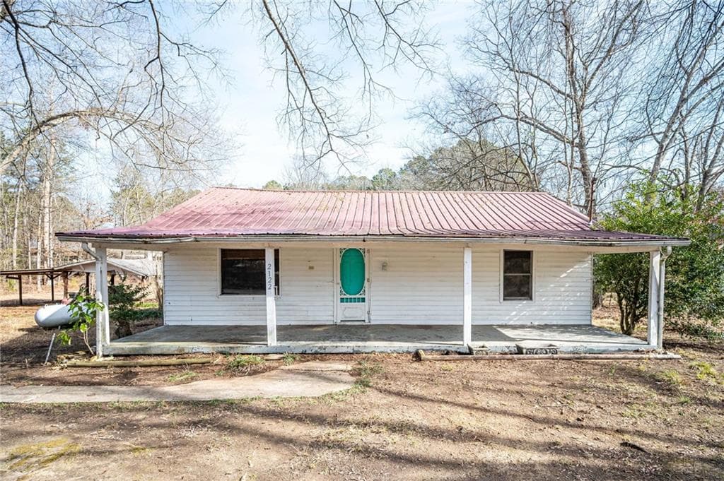 3 bedroom, 2 bathroom, 1,296 sq ft single family residence sold at 2122 Cunningham Road, Rome, GA 30161