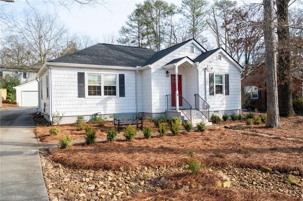 2 bedroom, 2 bathroom, 1,674 sq ft single family residence sold at 141 Northcutt Street, Marietta, GA 30064