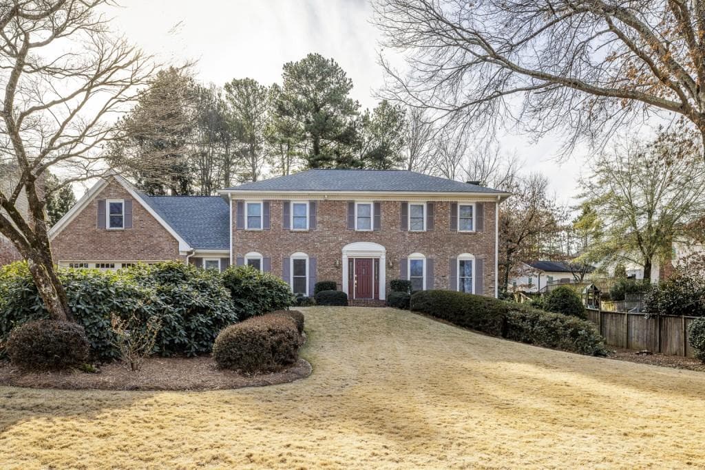 1609 Wellshire Lane, Dunwoody, GA 30338 — most recent listing photo