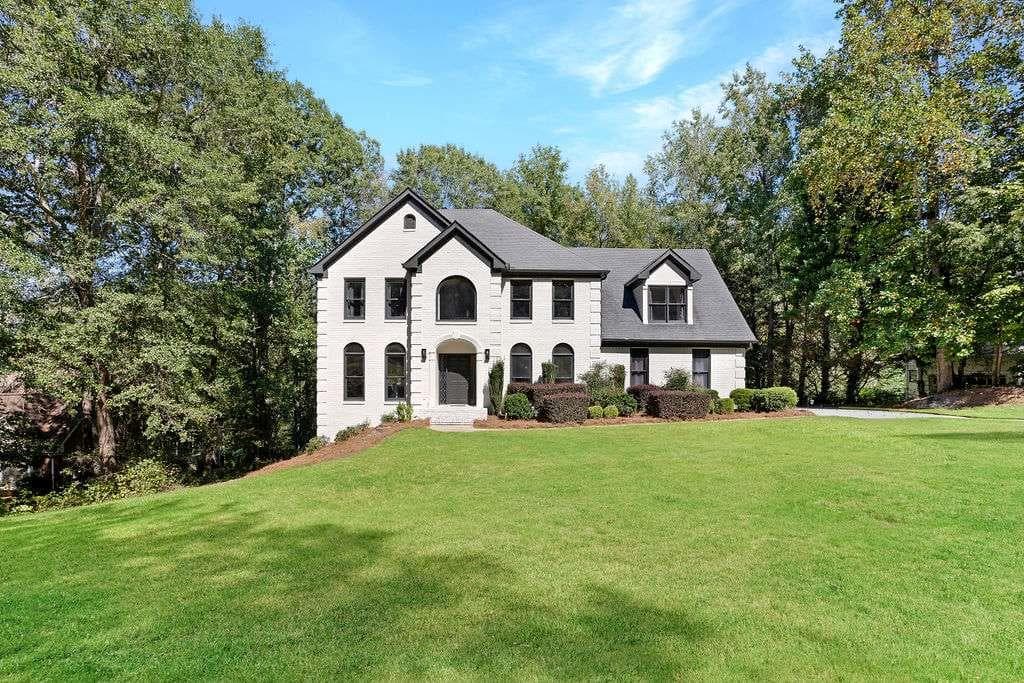 4 bedroom, 4 bathroom, 3,800 sq ft single family residence sold at 4301 Horder Court, Snellville, GA 30039
