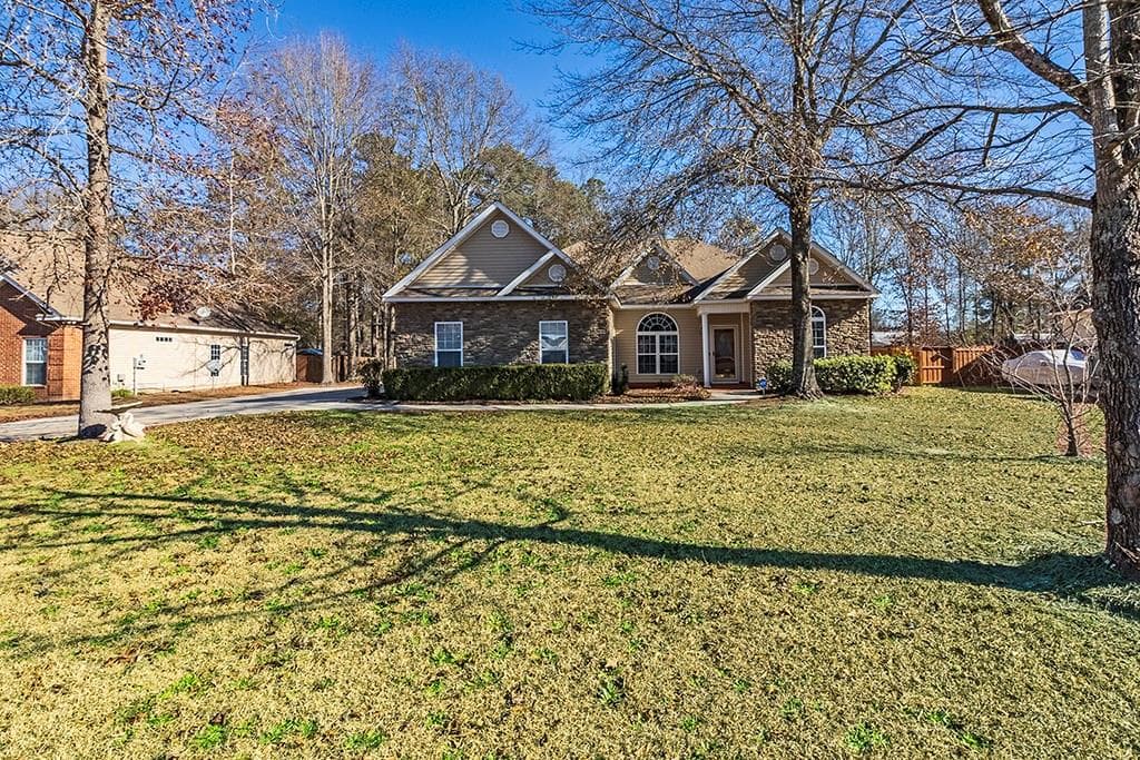 4 bedroom, 3 bathroom single family residence sold at 120 Windmill Plantation Road, Macon, GA 31216