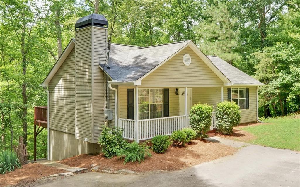 3 bedroom, 2 bathroom, 1,920 sq ft single family residence sold at 6500 Crooked O Trail, Gainesville, GA 30506