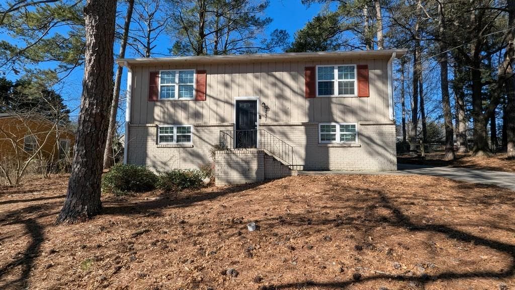 4 bedroom, 2 bathroom, 1,368 sq ft single family residence sold at 2531 Ridgecrest Drive, Kennesaw, GA 30152