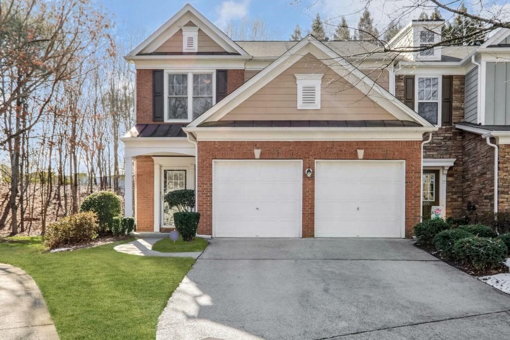 3 bedroom, 3 bathroom, 1,740 sq ft townhouse sold at 1392 Bellsmith Drive, Roswell, GA 30076