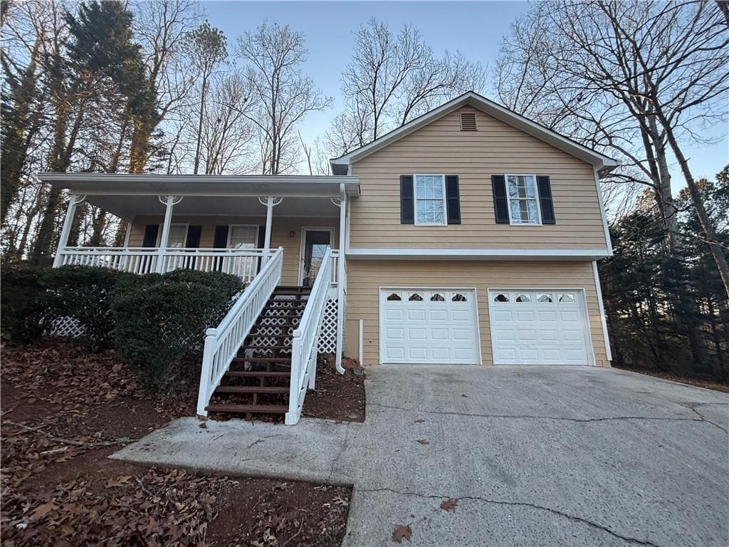 3 bedroom, 2 bathroom single family residence sold at 460 Deering Drive, Douglasville, GA 30134