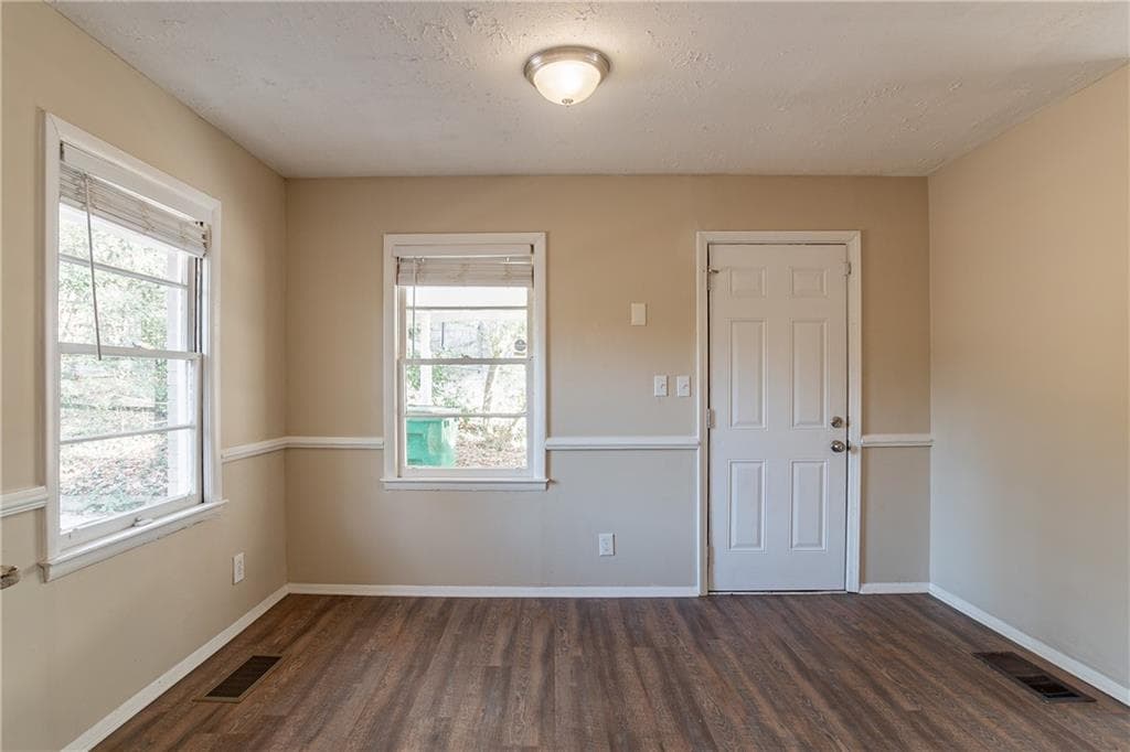 4 bedroom, 1 bathroom, 1,118 sq ft single family residence for sale at 3018 Meadowview Drive, Atlanta, GA 30316 — photo 8