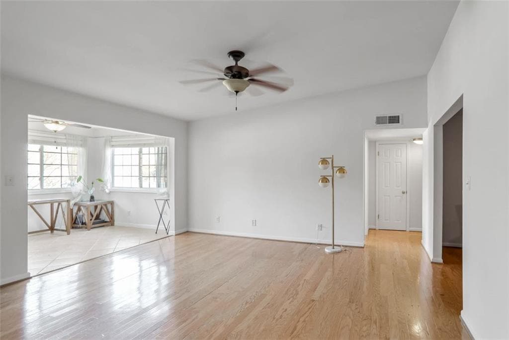 2 bedroom, 2 bathroom, 1,392 sq ft condominium sold at 1468 BRIARWOOD Road 1307, Brookhaven, GA 30319