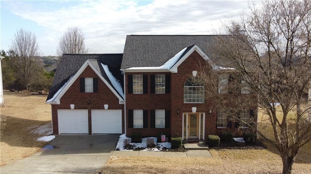 4 bedroom, 3 bathroom single family residence sold at 12558 LAKESIDE Parkway, Fayetteville, GA 30215