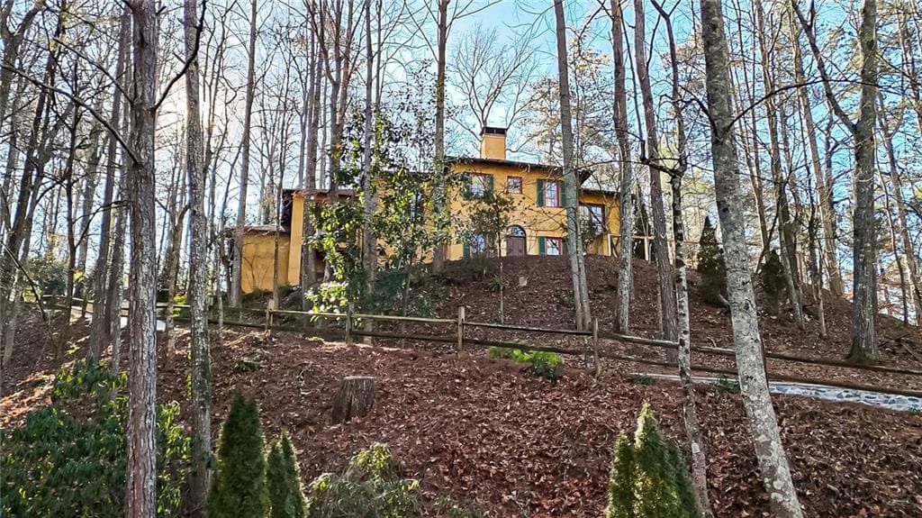 4 bedroom, 5 bathroom, 5,376 sq ft single family residence sold at 1605 Brandon Hall Drive, Atlanta, GA 30350