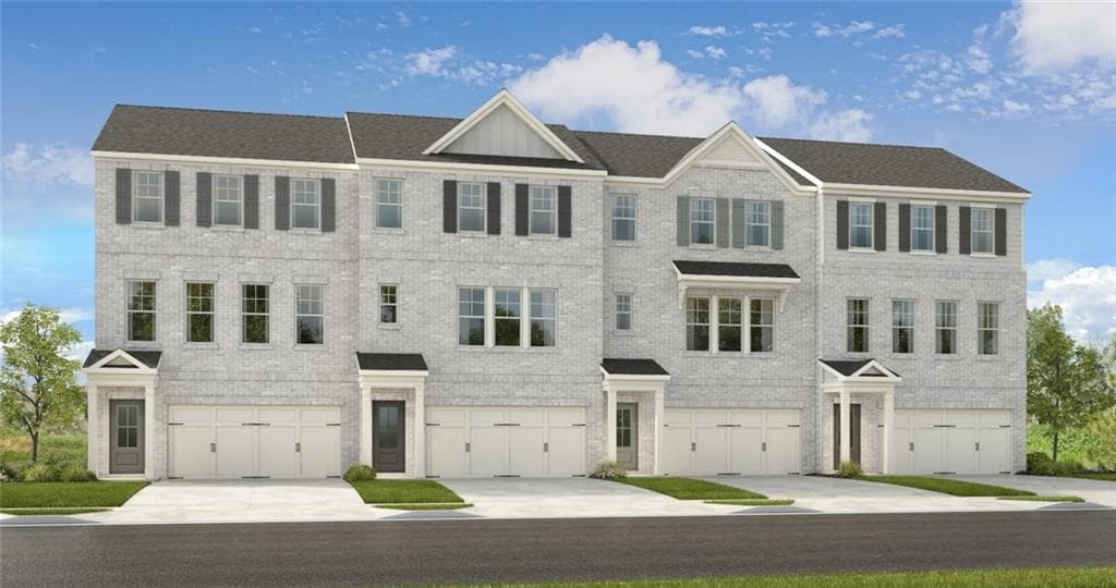 3 bedroom, 4 bathroom townhouse sold at 215 Maycrest Path, Tucker, GA 30084