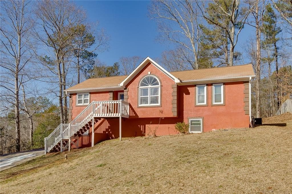 4 bedroom, 2 bathroom, 1,234 sq ft single family residence sold at 180 Paces Lakes Pointe Street, Dallas, GA 30157